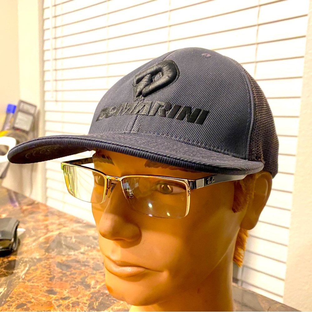 Demarini Men’s Black Baseball Cap Size L/XL